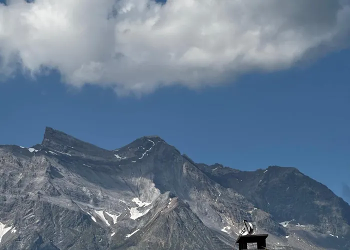 Ustria Val Sumvitg Konukevi Surrein