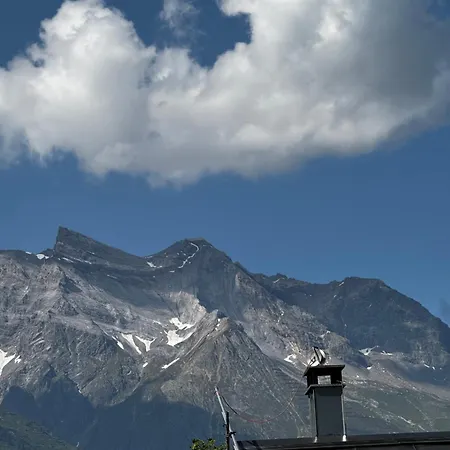 Ustria Val Sumvitg Gasthof Surrein